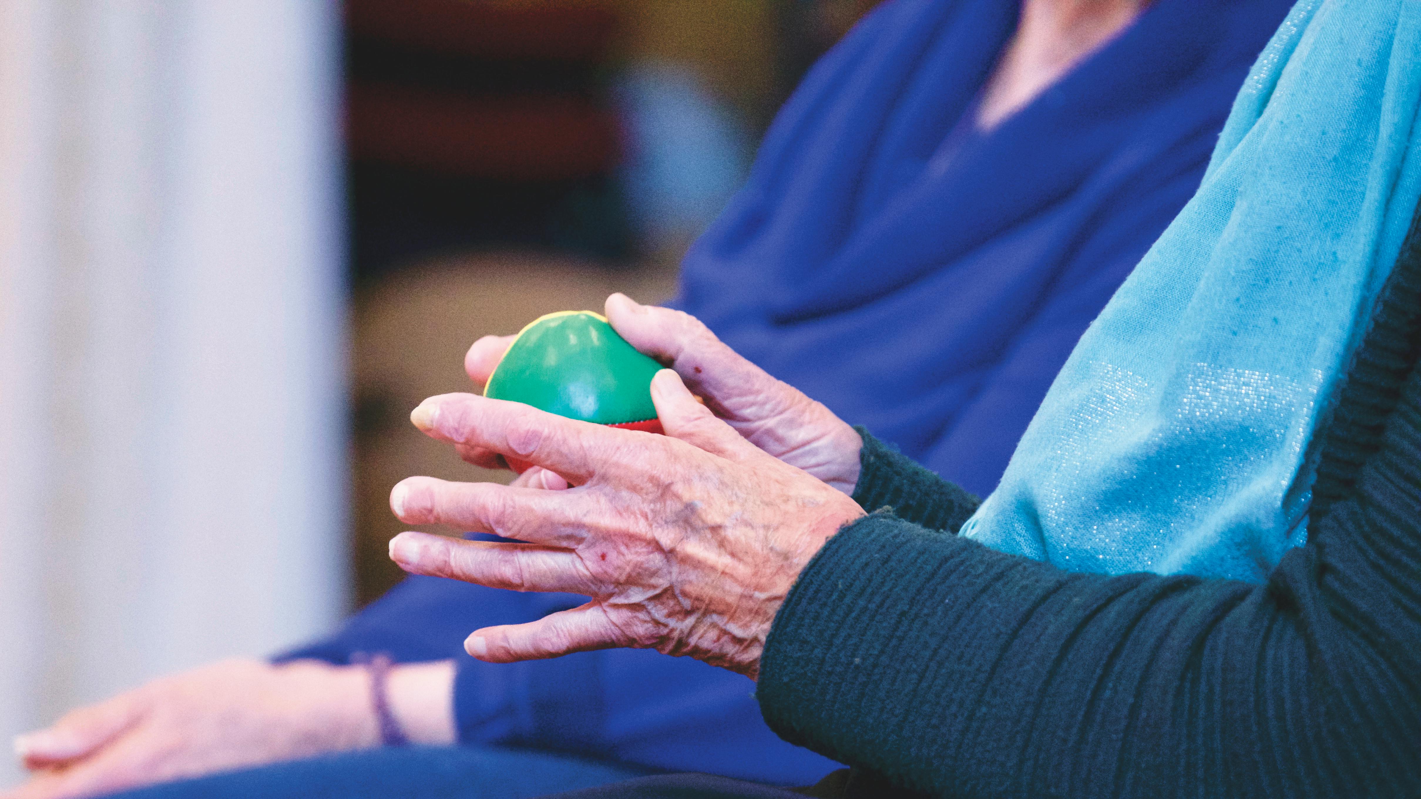 Moving with Rheumatoid Arthritis: How Relative Motion Orthoses Support Hand Function  