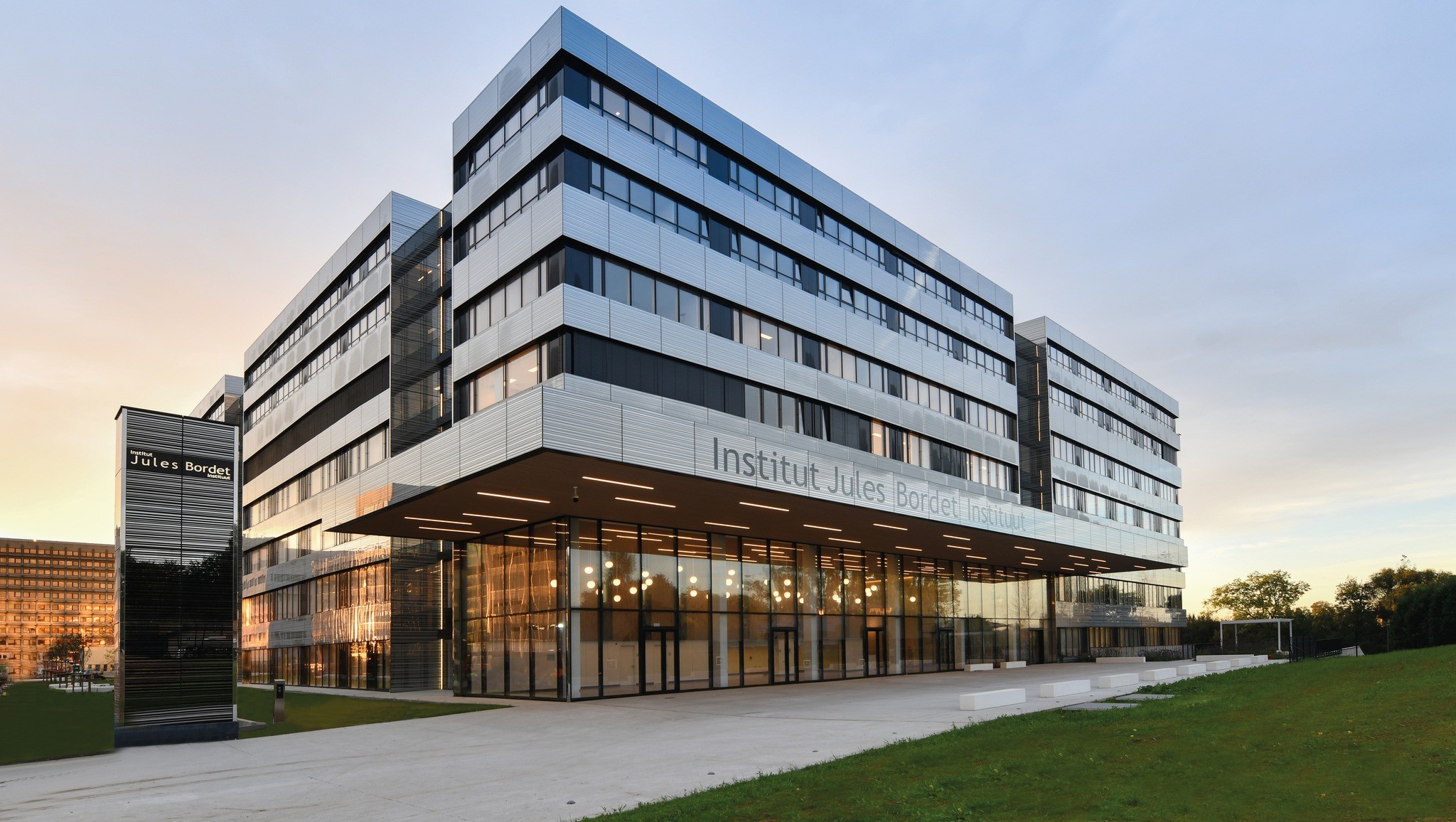 The AIO Solution 3.0 Advances Patient Comfort at the Institut Jules Bordet